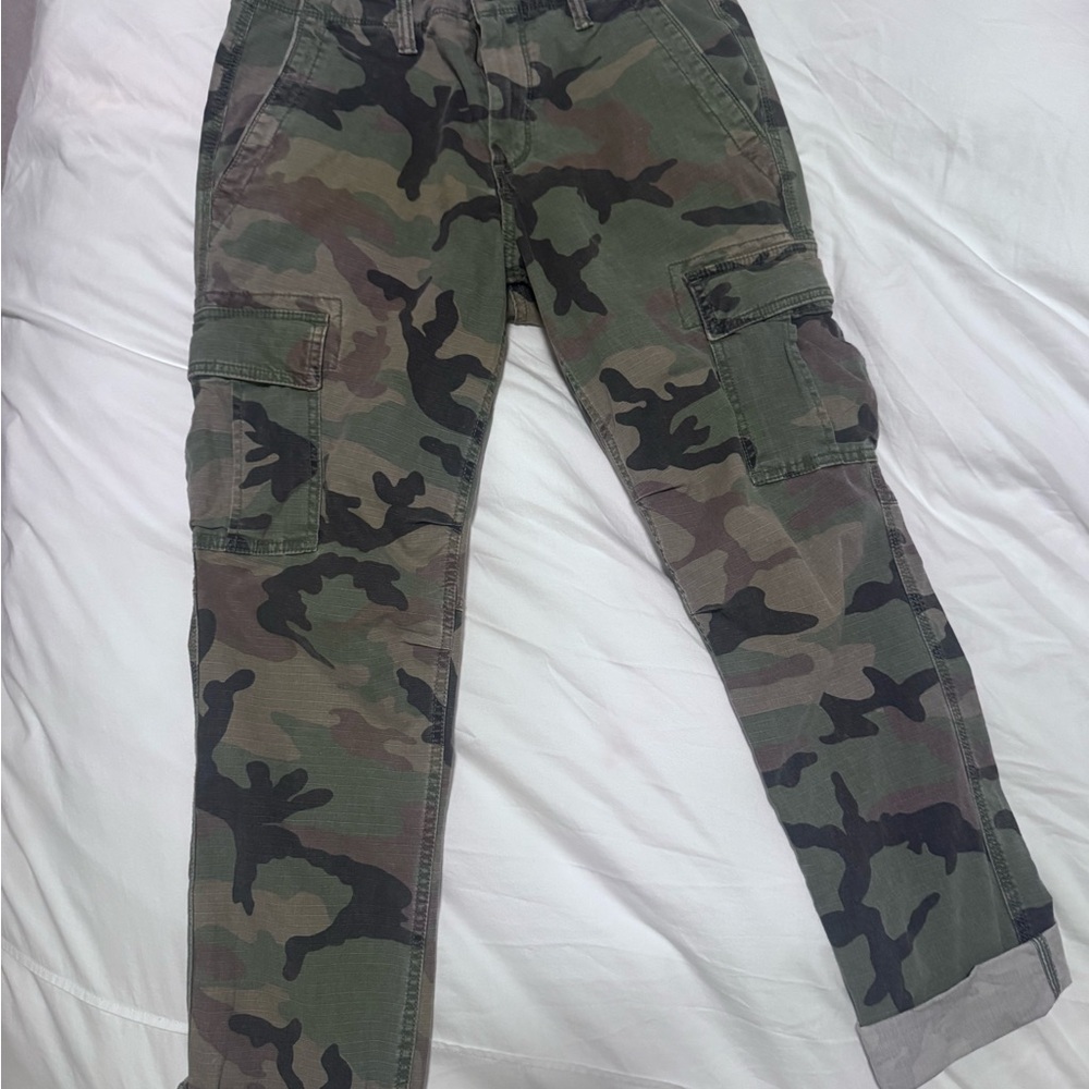 GAP Slim Taper Camouflage Khakis